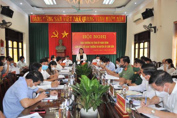BTV Tỉnh ủy làm việc với BTV Huyện ủy Kim Sơn