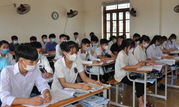 Trường THPT Kim Sơn C: Vừa ôn luyện, vừa phòng dịch