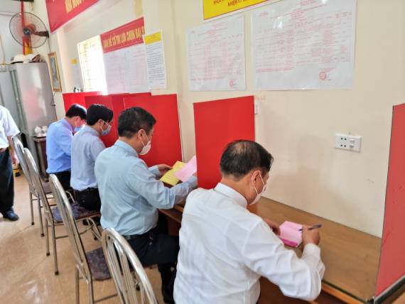 Trên 135.000 cử tri huyện Kim Sơn hân hoan đi Bầu cử