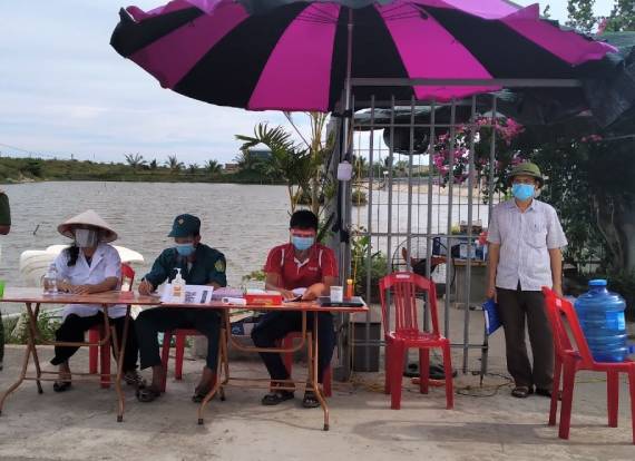 Kiểm soát chặt chẽ người ra, vào địa bàn tại các xã giáp ranh với huyện Nga Sơn, tỉnh Thanh Hóa
