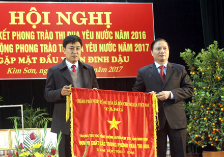 Kim Sơn phát động phong trào thi đua yêu nước năm 2017