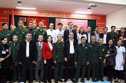 Chủ tịch nước Trần Đại Quang chúc Tết các thương, bệnh binh Trung tâm điều dưỡng thương binh Nho Quan