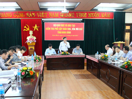 Bộ GD&ĐT kiểm tra công tác phổ cập giáo dục, xóa mù chữ tại Ninh Bình