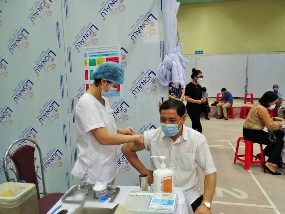 Kim Sơn tiêm trên 18 nghìn liều vắc xin phòng COVID-19