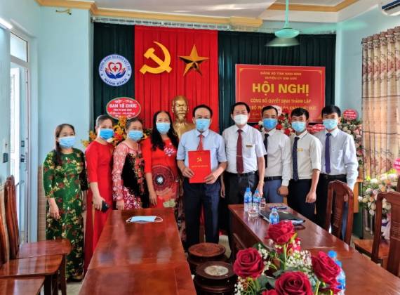 Công bố quyết định thành lập Chi bộ phòng khám đa khoa Việt Đức
