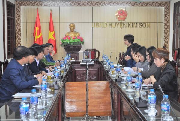 Đoàn Giám sát phòng, chống tác hại thuốc lá của Bộ Y tế tiến hành giám sát tại huyện Kim Sơn