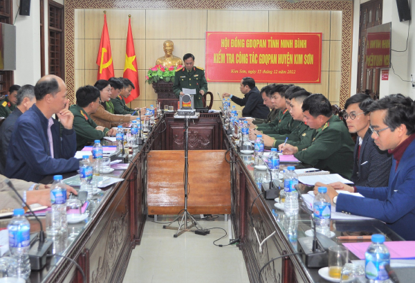 Hội đồng GDQPAN tỉnh kiểm tra công tác giáo dục quốc phòng và an ninh tại huyện Kim Sơn