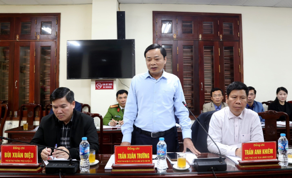 Thẩm tra hồ sơ xét công nhận huyện Kim Sơn đạt chuẩn NTM