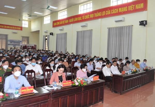 Đoàn ĐBQH tỉnh tiếp xúc cử tri huyện Kim Sơn