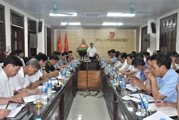 Hội nghị UBND huyện phiên thường kỳ tháng 6