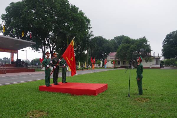 Lễ tuyên thệ chiến sỹ mới năm 2022 tại Trung đoàn 209