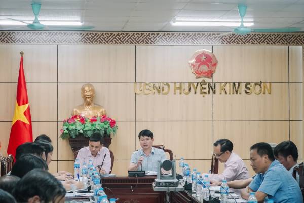 Ban đại diện NHCSXH huyện Kim Sơn tổ chức Hội nghị đánh giá kết quả hoạt động 6 tháng đầu năm, phương hướng nhiệm vụ 6 tháng cuối năm 2022