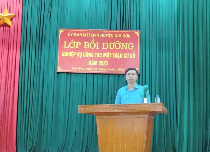 UBMTTQ Việt Nam huyện bồi dưỡng nghiệp vụ công tác Mặt trận cơ sở năm 2023